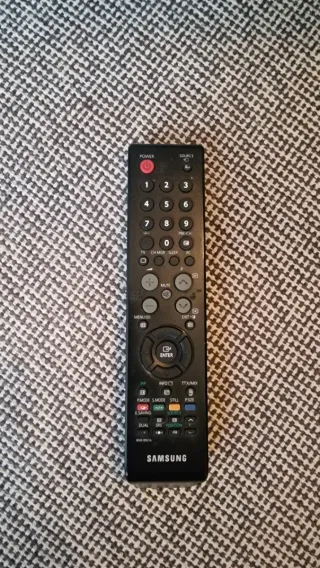 TV Samsung Plasma 47 Negra/Plateada