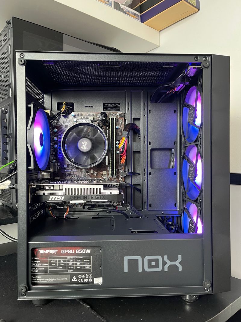 PC Gaming Ryzen 5 2600X / 16GB RAM / GTX 1650