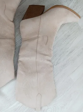 Botas camperas beige