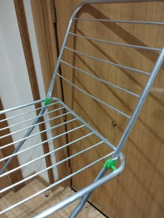 Tendedero de ropa aluminio plegable.