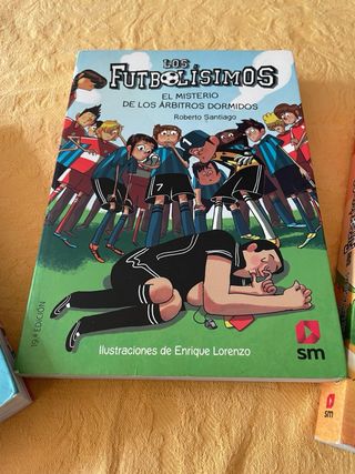 Los Futbolísimos 5: El misterio del robo imposi...