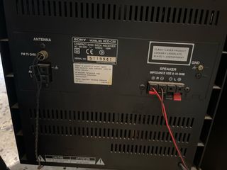 Minicadena Sony HCD-C20 + Altavoces SS-G10