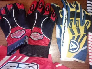 Abbigliamento Motocross Enduro Rosso e Bianco