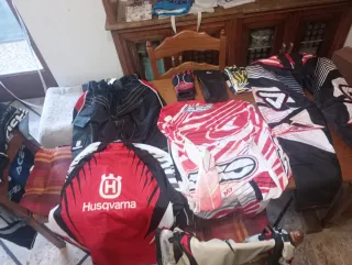 Abbigliamento Motocross Enduro Rosso e Bianco