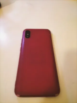 Teléfono móvil con pantalla grande