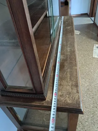 Mueble vitrina vintage madera y cristal