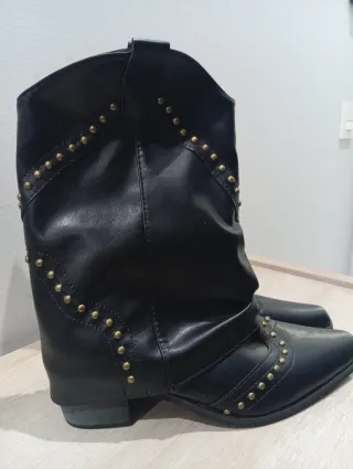 Botas vaqueras negras talla 37