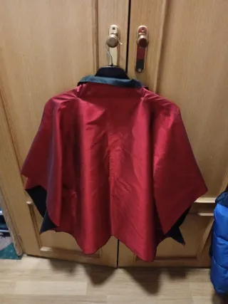 Chaqueta/Capa Granate y Negra Talla M