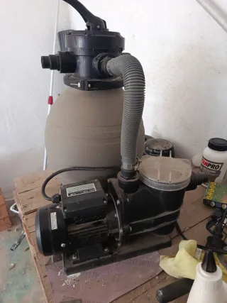 Bomba depuradora piscina poco uso