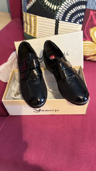 Zapatos Yameizi mujer negrosNuevos