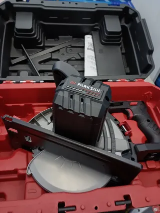 Sierra Circular Parkside 20V Metal (Sin Batería)