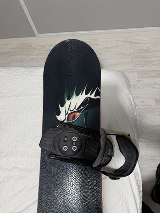 Tabla de snowboard STF 159 cm + fijaciones