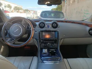 Jaguar XJ 2010