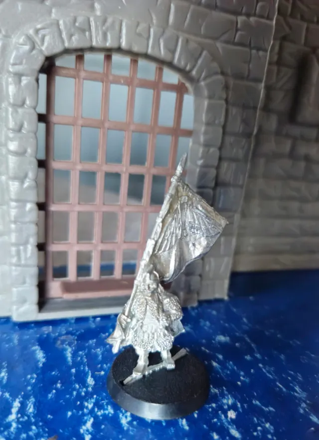 Miniatura ESDLA Portaestandarte Enano 2