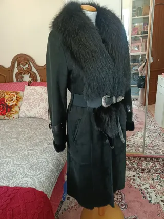 Abrigo piel mapache natural negro