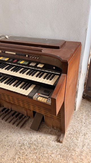 Piano Hammond Antiguo