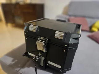 Baúl Top Case original Yamaha Adventure Negro