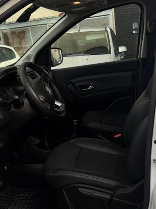 Renault Express Renault Express Confort 1.5 Blue dCi 70 kW (95 cv)