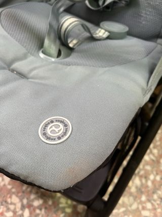 Silla de paseo Cybex gris