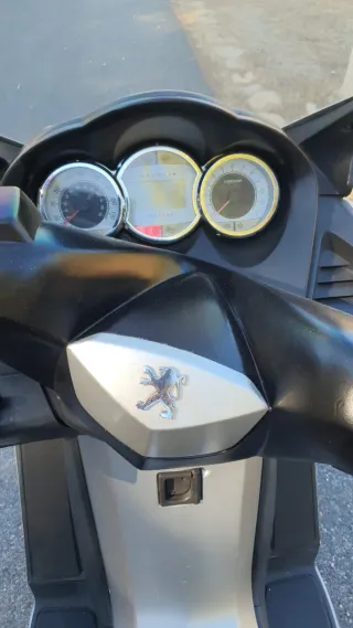 Moto 125cc Maxi Scooter Plata