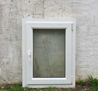 Ventana PVC Blanca, abatible