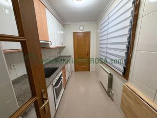 Piso en alquiler en Zona de Plaza de Barcelos en Pontevedra