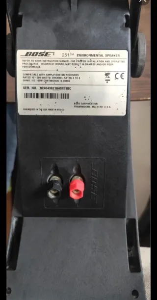 Altavoces Bose 251 Negro