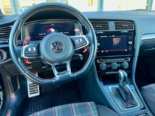 Volkswagen Golf 2.0 GTI