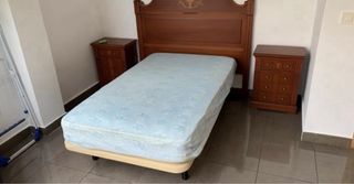 Mesillas y cabecero 135 cm madera.