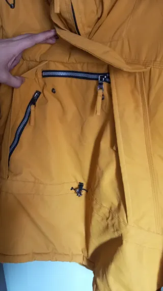 Chaqueta Anorak Mostaza con Capucha