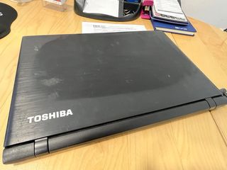 Portátil Toshiba Satellite Negro