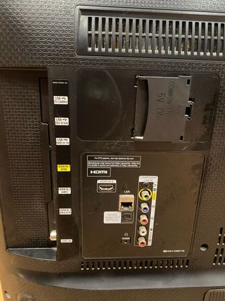 TV Samsung 32” Full HD Smart TV P. NEGOCIABLE