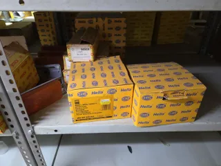 Repuestos Man F2000: Relés, Mandos, Pilotos