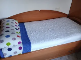 Escritorio juvenil madera