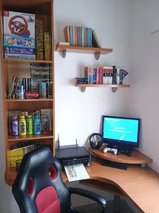 Escritorio juvenil madera