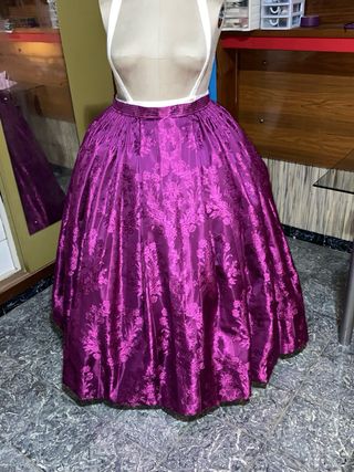 Modista de faldas de Fallera