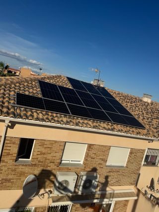 Instalación y legalizacion de paneles solares.