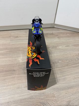 Yamaha YZR-M1 Valentino Rossi 2017