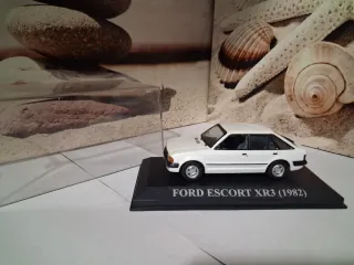 Ford Escort XR3 1982 Altaya Ixo 1:43