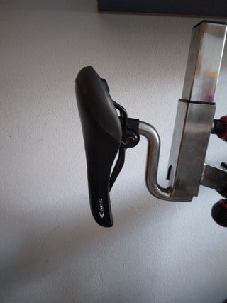 Bicicleta Spinning DreamGym Robusta y Silenciosa