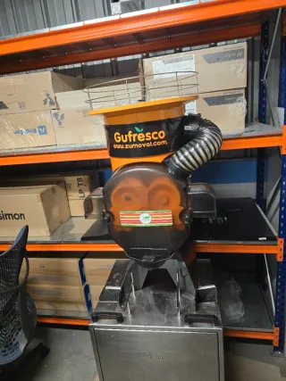 Máquina industrial de zumo ZUMOVAL  (averiada)