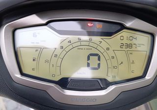 Piaggio Beverly 300 Maxi Scooter