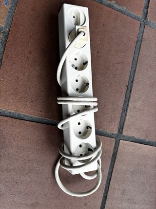 Regleta 7 enchufes con cable