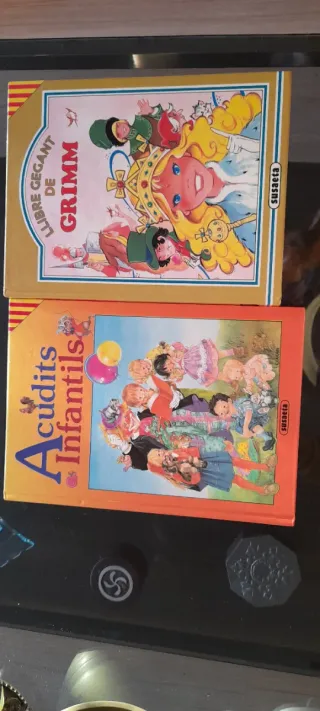 Lote dr libros en catalá llibre ggegsnt de grimm i