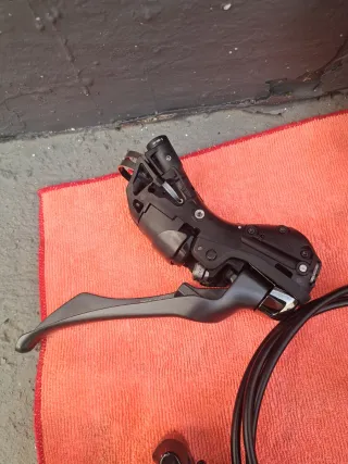 Frenos hidraulicos Shimano GRX BL-RX810/ST-rx810