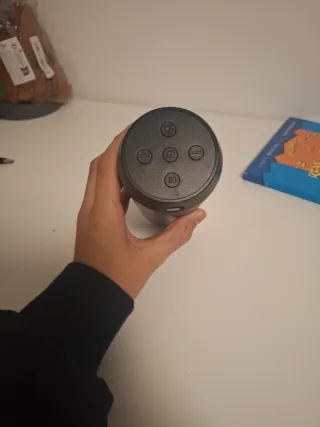 Altavoz portátil con luces de colores