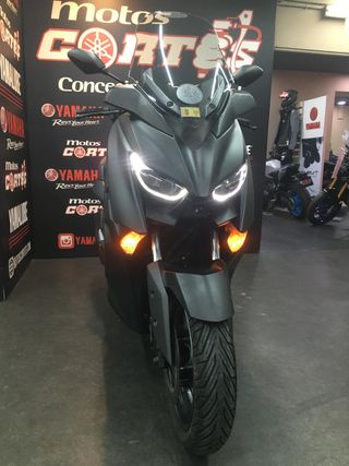 Yamaha XMAX 300 Negra