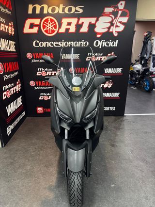 Yamaha XMAX 300 Negra