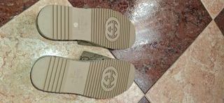 Sandalias Gucci cuña beige y marrón