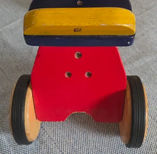 Triciclo Pintoy de madera